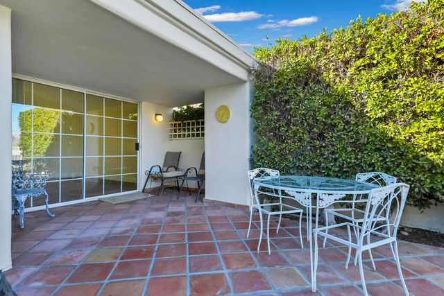 43852 Via Palma, Palm Desert, CA 92211