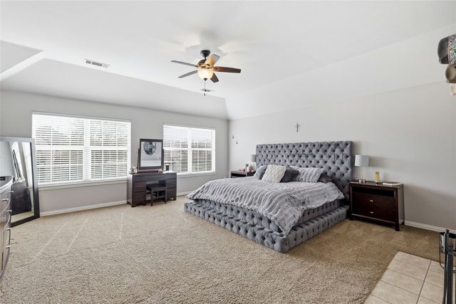 851 Branch Crossing, Lantana, TX 76226