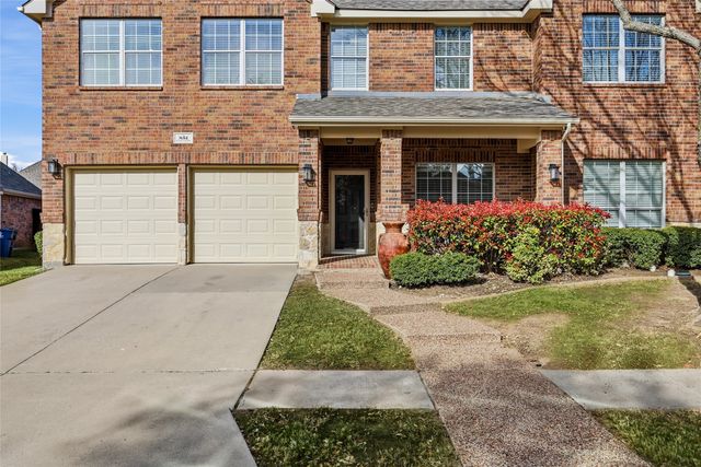 851 Branch Crossing, Lantana, TX 76226