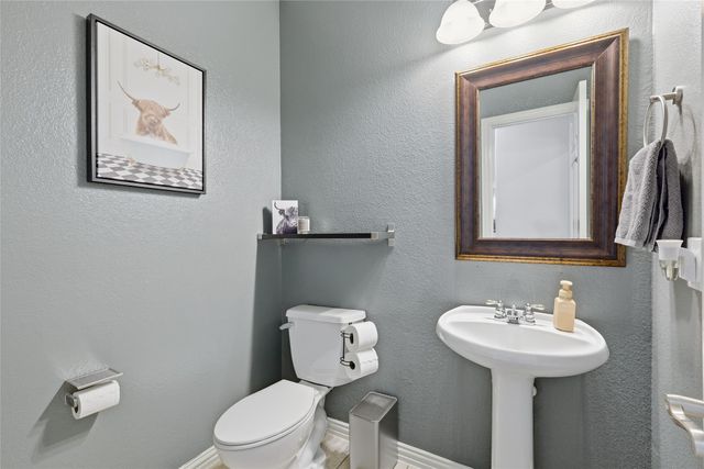 851 Branch Crossing, Lantana, TX 76226