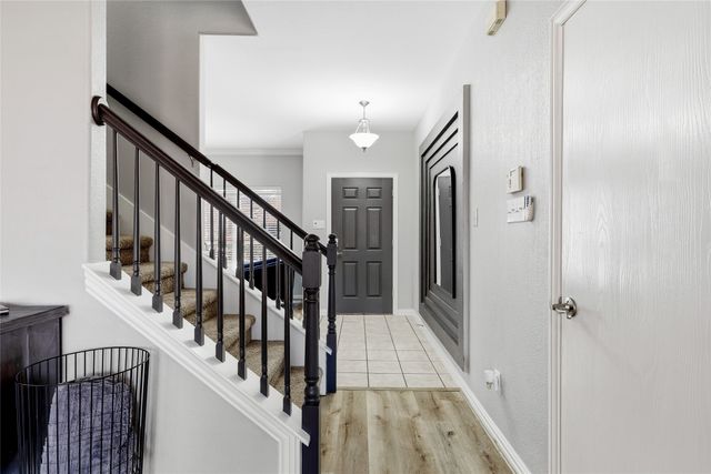 851 Branch Crossing, Lantana, TX 76226