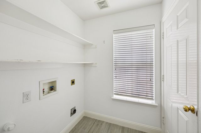 8316 Charleston Street, Irving, TX 75063