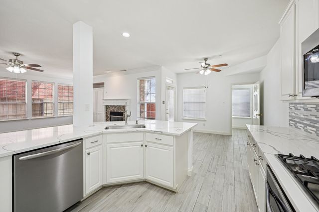 8316 Charleston Street, Irving, TX 75063