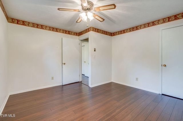 551 Meadowcrest Drive, Bristol, VA 24201