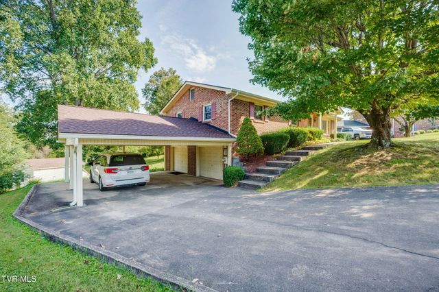 551 Meadowcrest Drive, Bristol, VA 24201