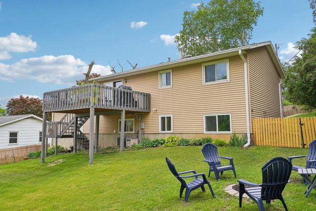 2710 Golden Gate Way, Madison, WI 53713