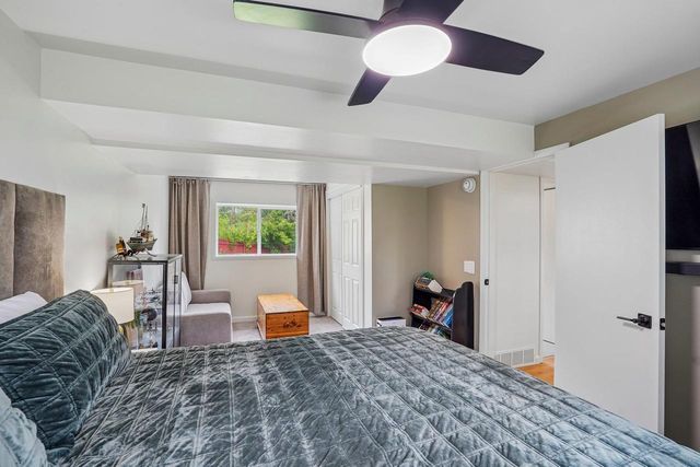 2710 Golden Gate Way, Madison, WI 53713