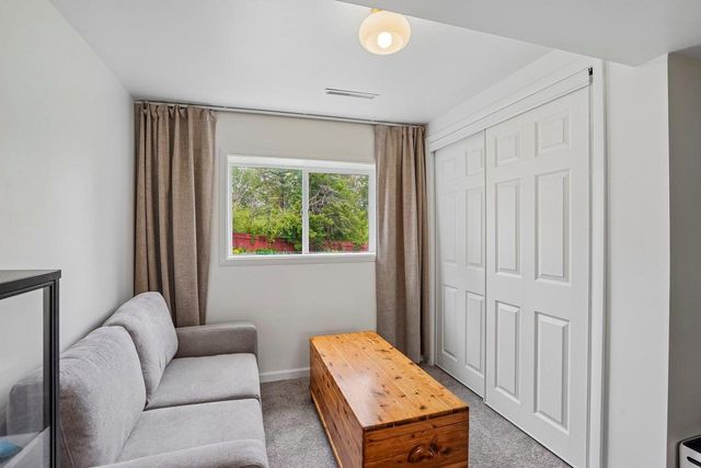 2710 Golden Gate Way, Madison, WI 53713