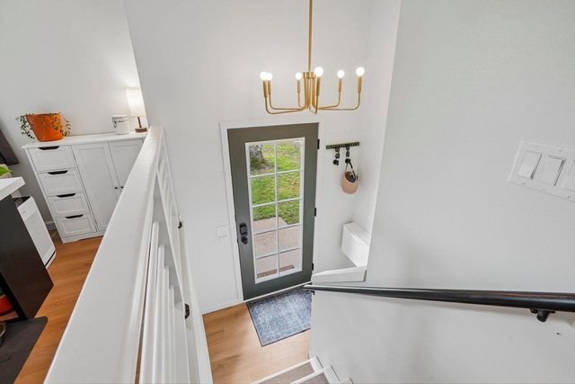 2710 Golden Gate Way, Madison, WI 53713