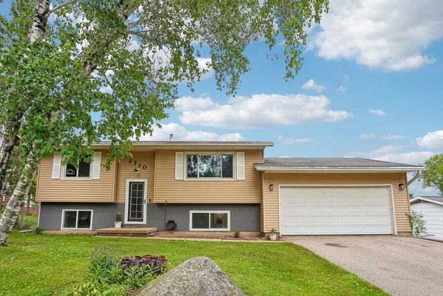 2710 Golden Gate Way, Madison, WI 53713