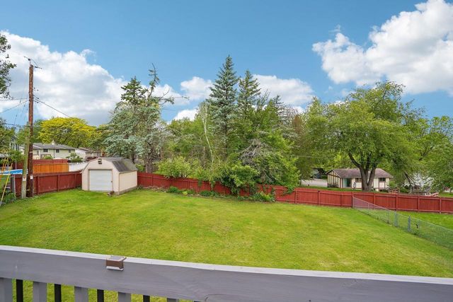2710 Golden Gate Way, Madison, WI 53713