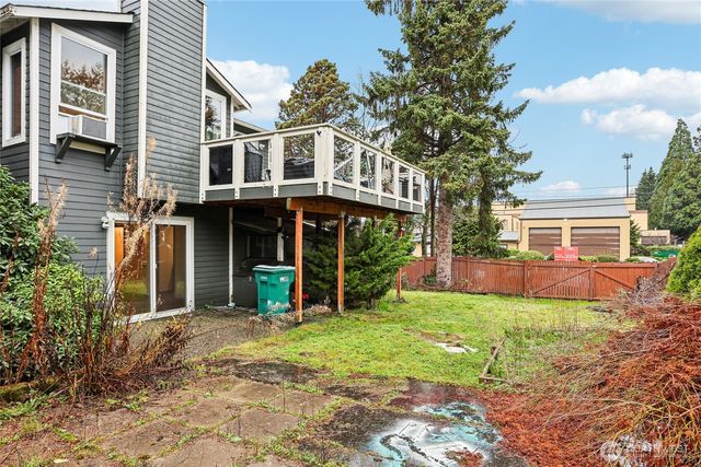 20403 63rd Place W, Lynnwood, WA 98036