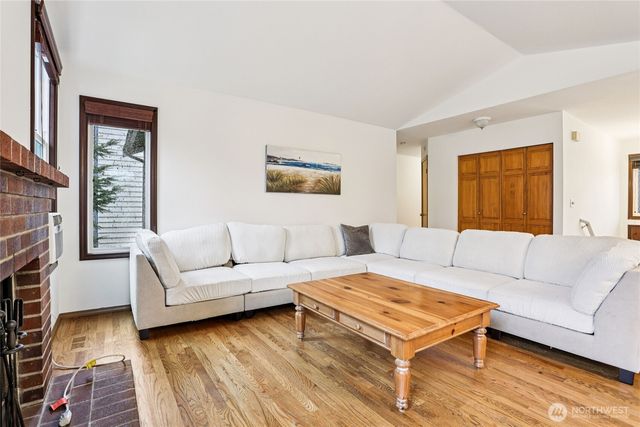 20403 63rd Place W, Lynnwood, WA 98036