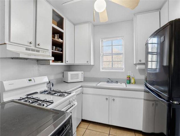 5662 Kingsport Drive, Atlanta, GA 30342