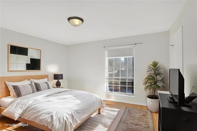 5662 Kingsport Drive, Atlanta, GA 30342