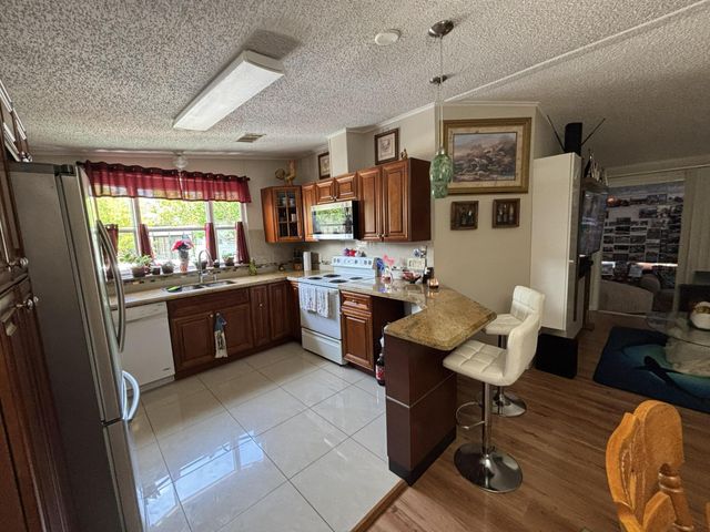 4520 NW 68th Place, Coconut Creek, FL 33073
