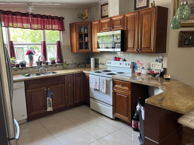 4520 NW 68th Place, Coconut Creek, FL 33073