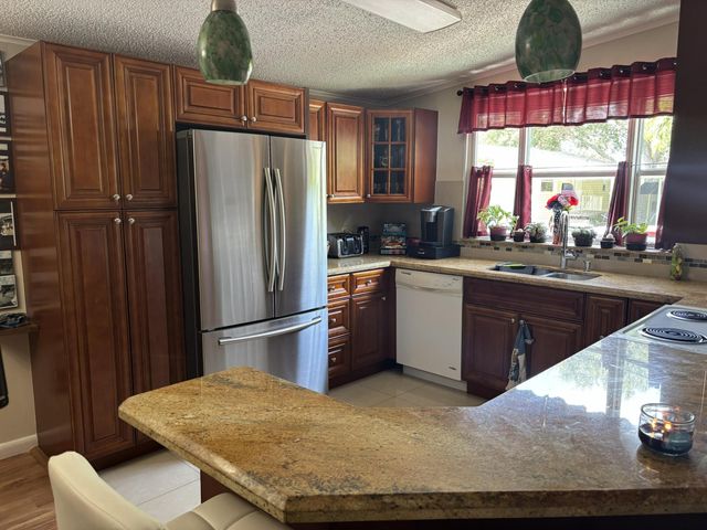 4520 NW 68th Place, Coconut Creek, FL 33073