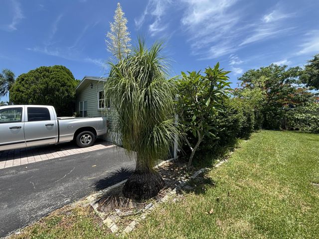 4520 NW 68th Place, Coconut Creek, FL 33073