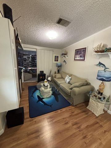 4520 NW 68th Place, Coconut Creek, FL 33073