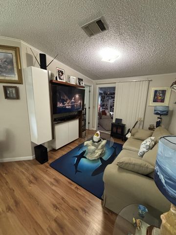 4520 NW 68th Place, Coconut Creek, FL 33073