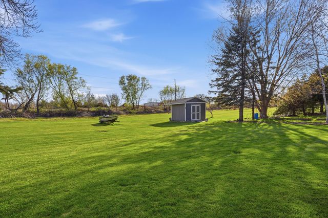 2209 Gorton Avenue NW, Willmar, MN 56201