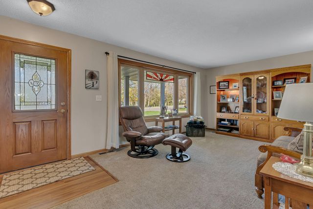 2209 Gorton Avenue NW, Willmar, MN 56201