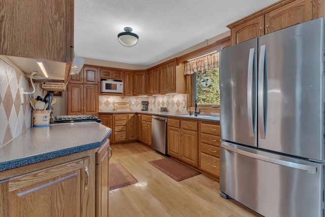 2209 Gorton Avenue NW, Willmar, MN 56201