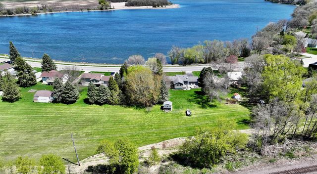 2209 Gorton Avenue NW, Willmar, MN 56201