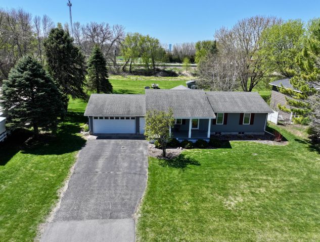 2209 Gorton Avenue NW, Willmar, MN 56201