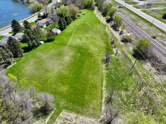 2209 Gorton Avenue NW, Willmar, MN 56201