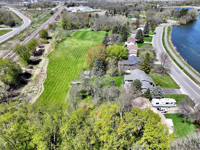 2209 Gorton Avenue NW, Willmar, MN 56201