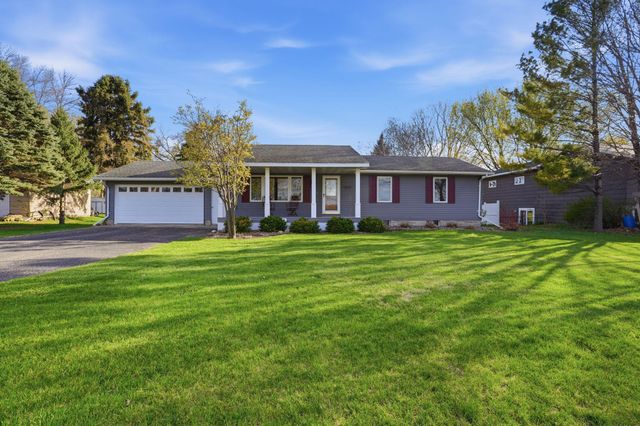 2209 Gorton Avenue NW, Willmar, MN 56201