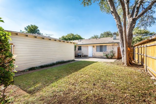 7440 Walling Lane, Dallas, TX 75231