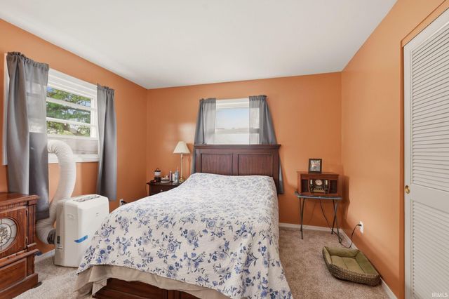 373 N Park Lane, Butler, IN 46721