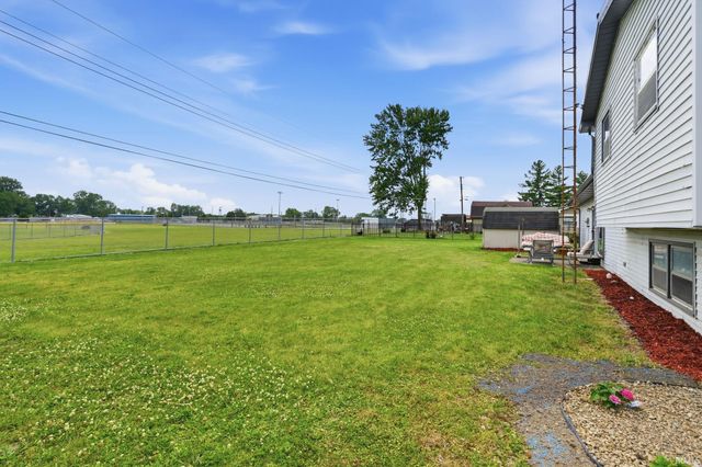 373 N Park Lane, Butler, IN 46721
