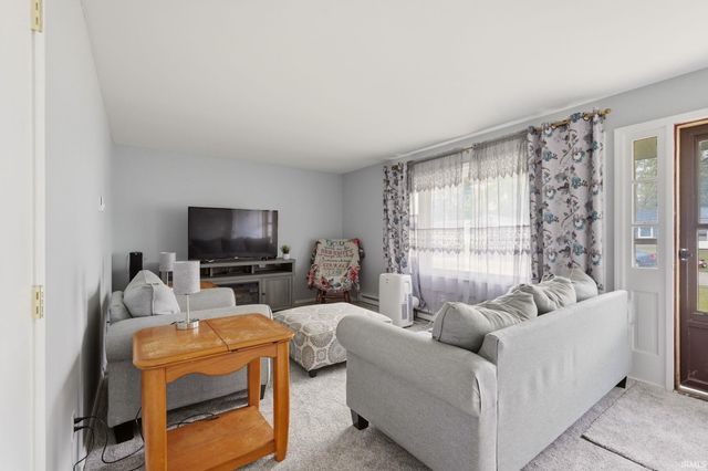 373 N Park Lane, Butler, IN 46721