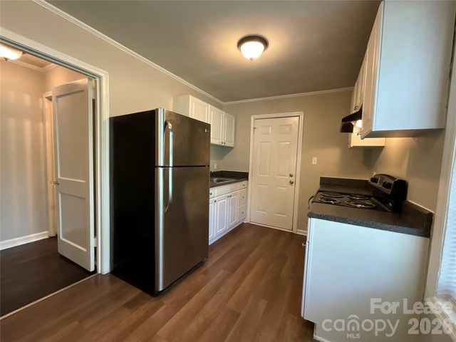 6013 Carver Boulevard B, Charlotte, NC 28269