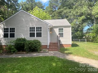 6013 Carver Boulevard B, Charlotte, NC 28269