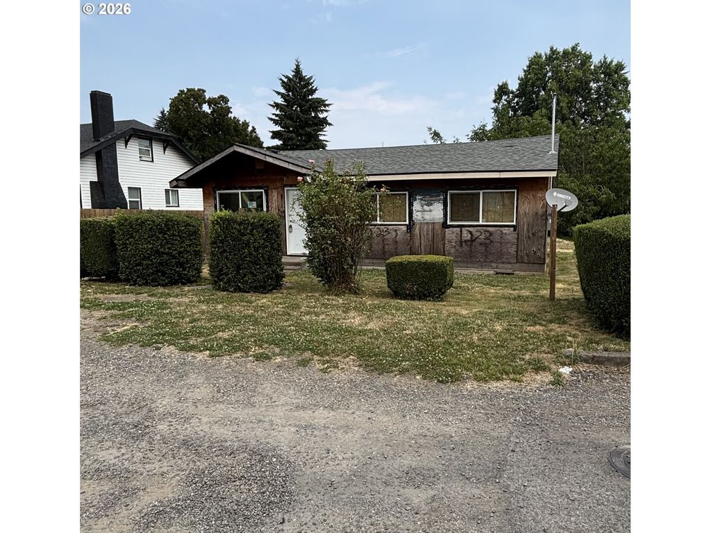 1223 N TERRY St, Portland, OR 97217