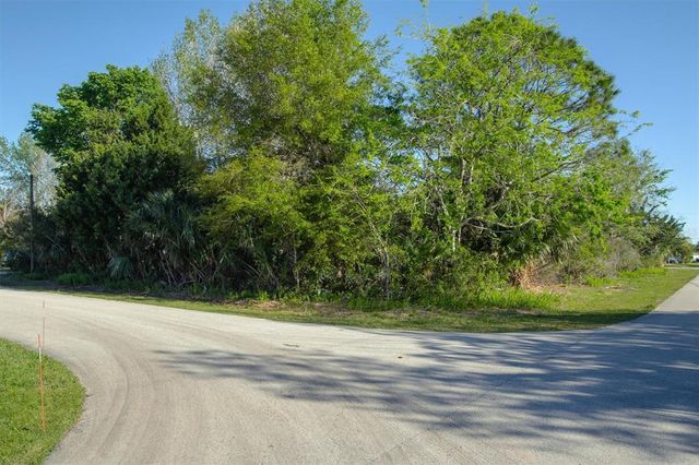 2 BISHOP LANE, Palm Coast, FL 32137