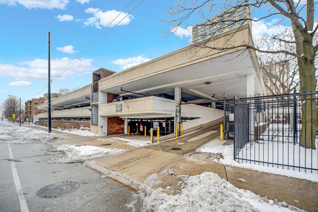 2605 S Indiana Avenue 402, Chicago, IL 60616