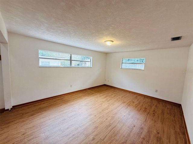 1009 NW 36 ROAD, Gainesville, FL 32609