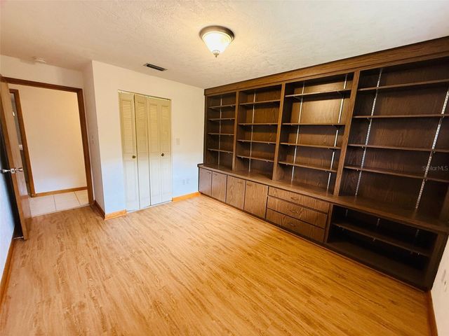 1009 NW 36 ROAD, Gainesville, FL 32609