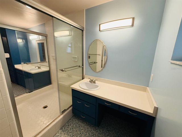 1009 NW 36 ROAD, Gainesville, FL 32609