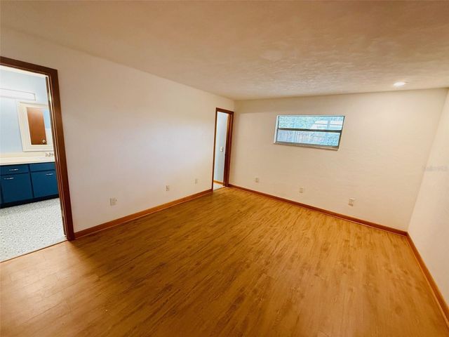 1009 NW 36 ROAD, Gainesville, FL 32609