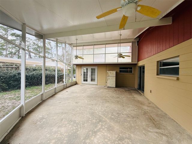 1009 NW 36 ROAD, Gainesville, FL 32609