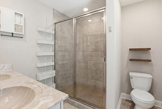 1148 Racker Dr, Clarksville, TN 37043