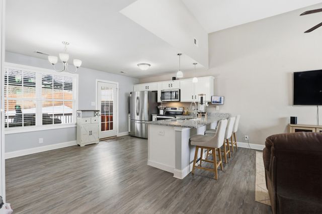 1148 Racker Dr, Clarksville, TN 37043