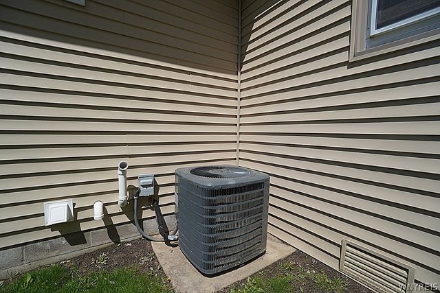 3801 Sowles Road, Hamburg, NY 14075